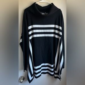 NWOT Nina Leonard Black and White Knit Sweater